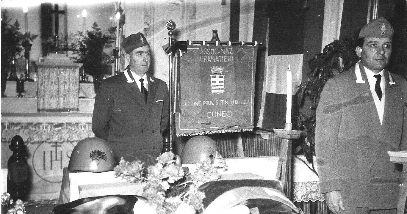 1959 - Le spoglie del S.Ten. M.A.V.M. nella Cappella del 2° Rgt Alpini