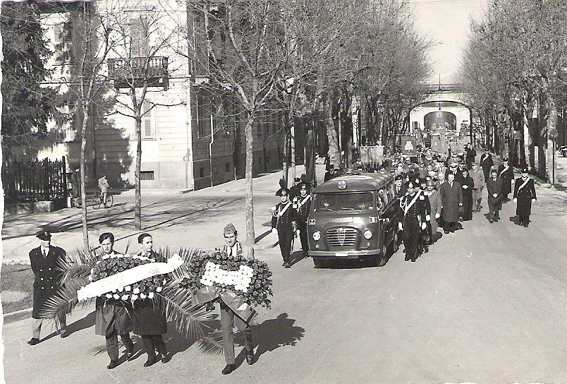 1959 – Trasferimento al Duomo di Cuneo delle spoglie del S.Ten. M.A.V.M 
