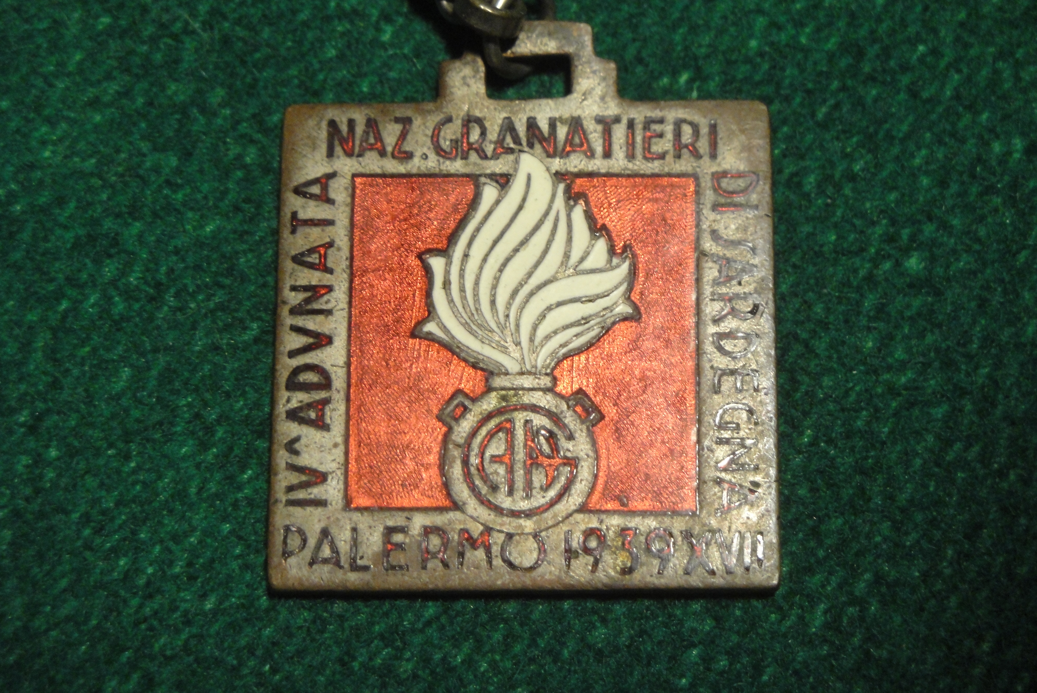Medaglia (fronte) del quarto raduno dei Granatieri di Sardegna 20-22 mag. 1939 - Palermo